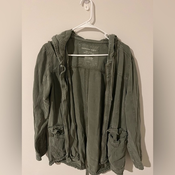 American Eagle Outfitters Jackets & Blazers - AMERICAN EAGLE - Olive Hooded Utility Jacket - Women’s Size Large